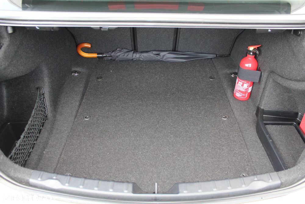 BMW Seria 3 318d - 18