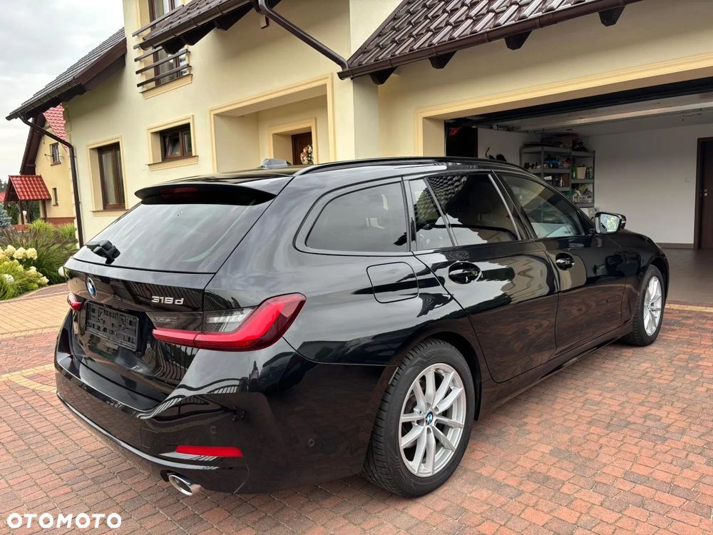 BMW Seria 3 318d - 4