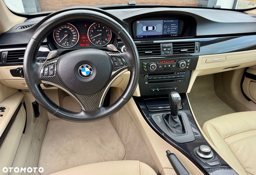 BMW Seria 3 330i Edition Exclusive - 13