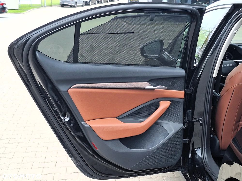 Skoda Superb 2.0 TDI SCR 4x4 L&K DSG - 22