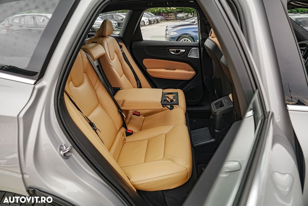 Volvo XC 60 Recharge T6 Twin Engine eAWD Inscription Expression - 19