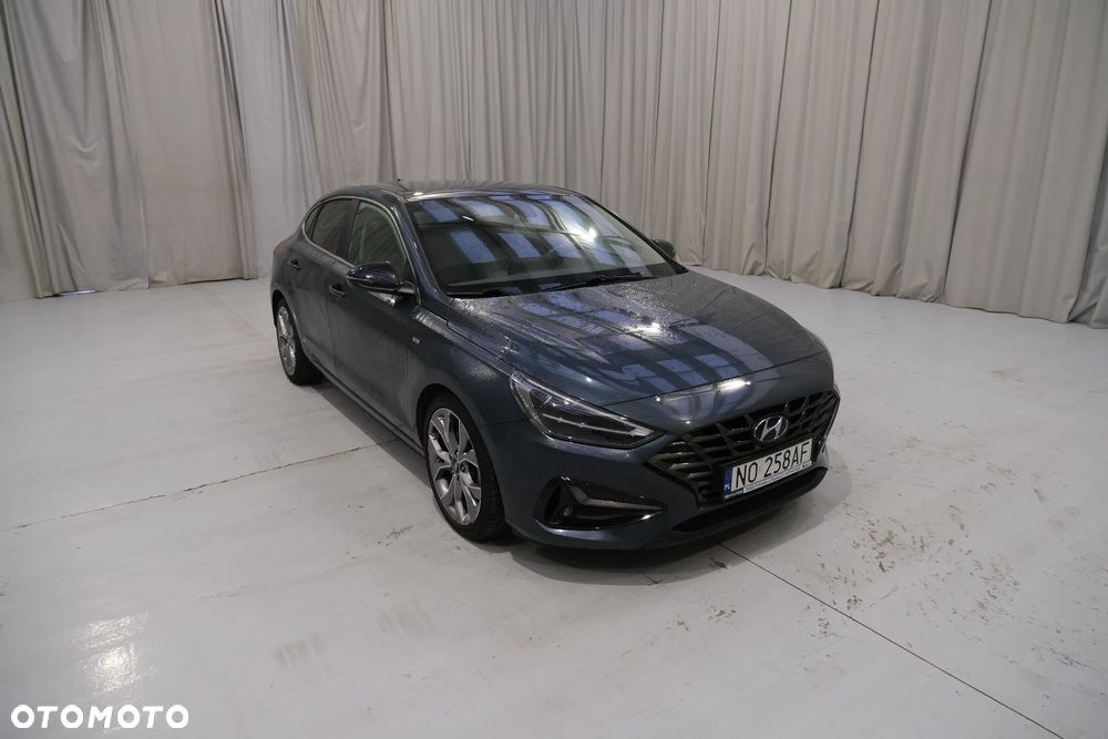 Hyundai i30 1.5 T-GDI 48V Executive DCT - 4