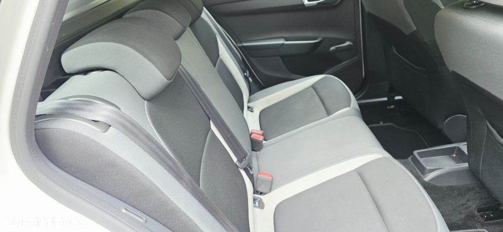 Skoda Fabia 1.0 Drive - 20
