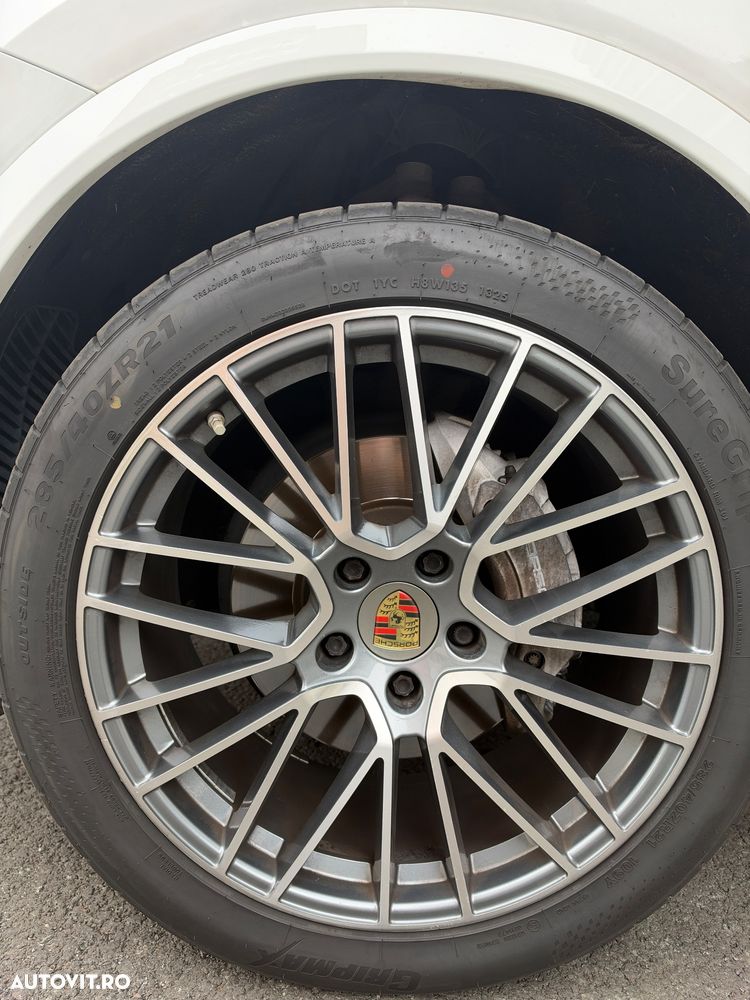 Porsche Cayenne - 13