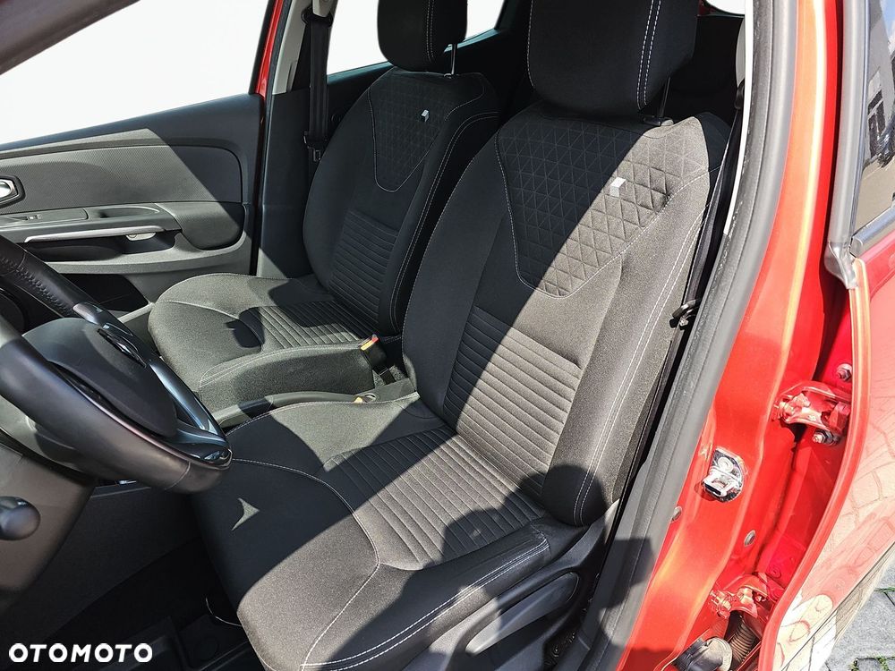 Renault Clio 1.2 16V Limited EU6 - 12
