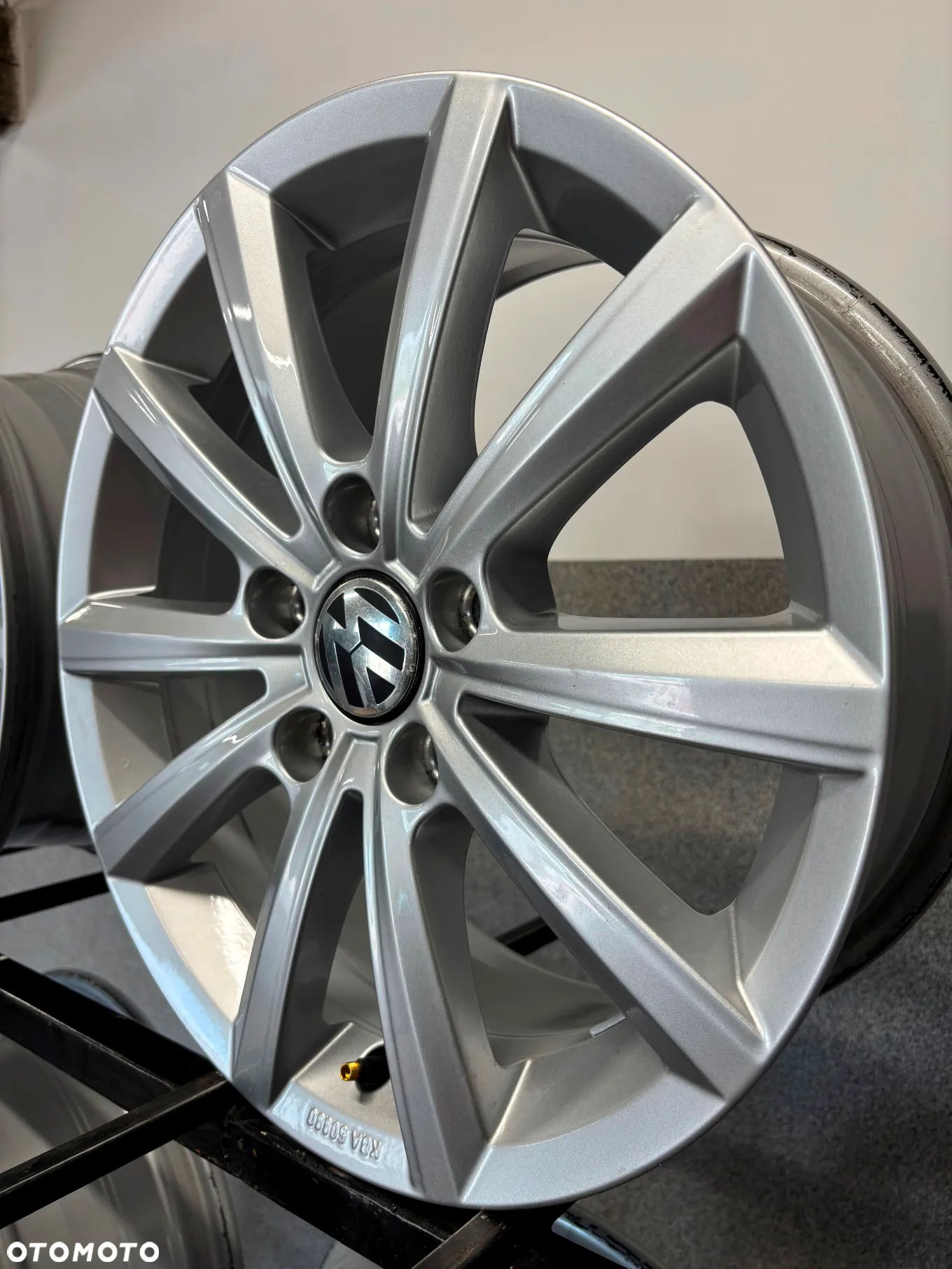 4 FELGI ALU. VW PASSAT B8,B7,ARTEON,GOLF,CADDY,TOURAN 16'' 6,5J ET42 - 7