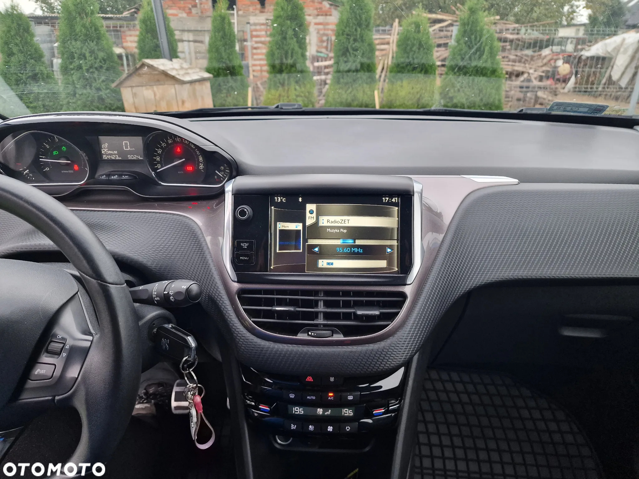 Peugeot 2008 - 9