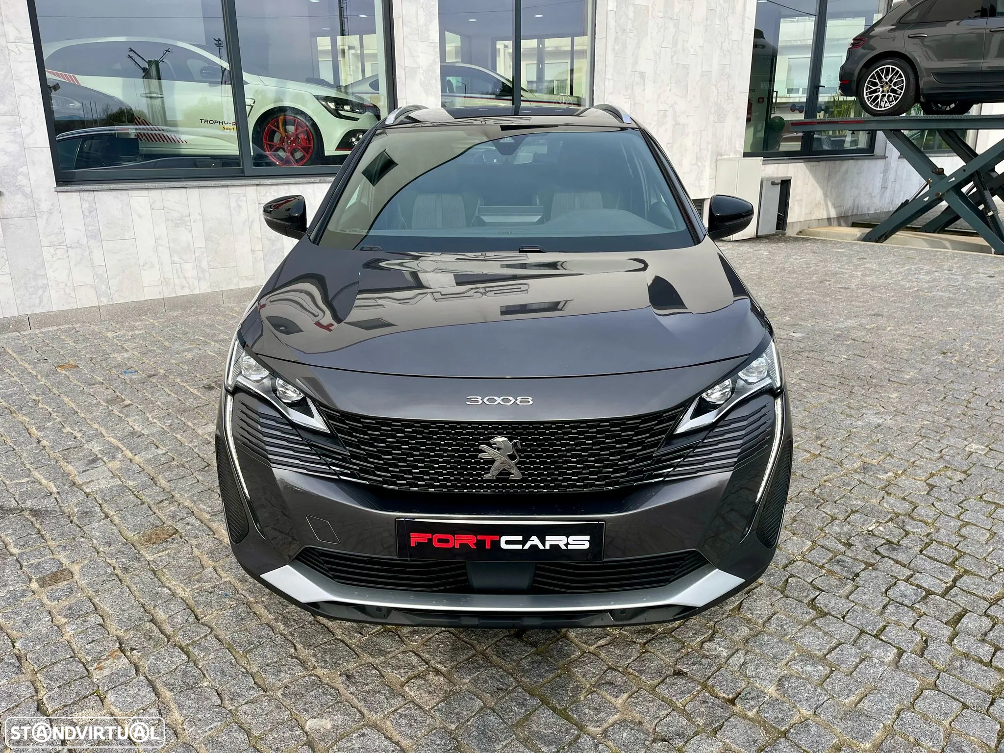 Peugeot 3008 1.2 PureTech GT EAT8 - 4