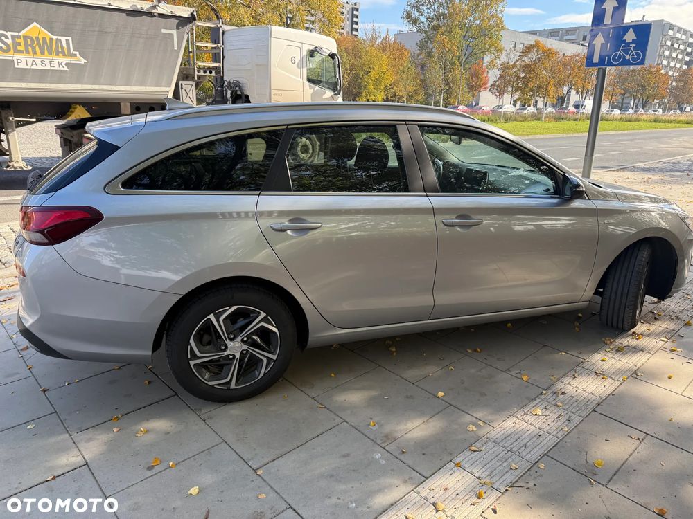 Hyundai i30 1.5 T-GDI 48V Smart - 9