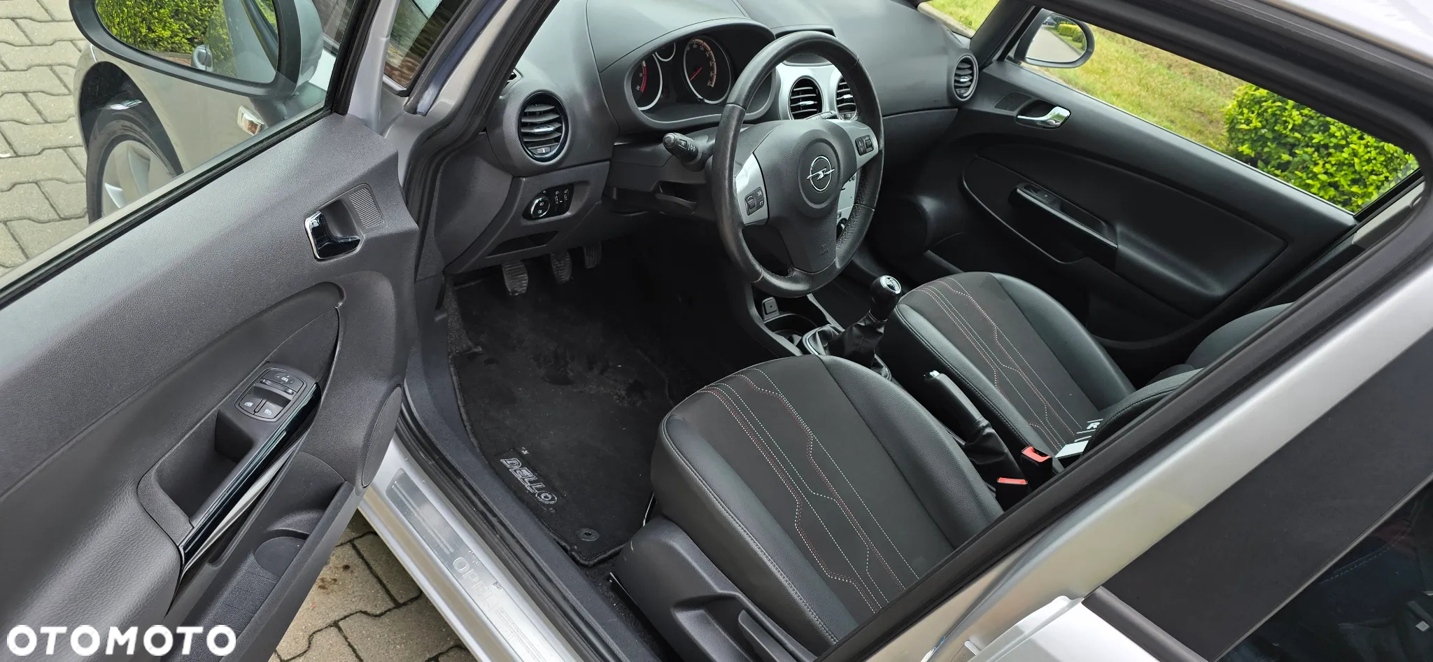 Opel Corsa 1.4 16V Edition 150 - 15