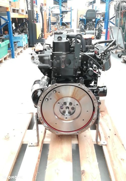 SILNIK YANMAR 3TNV88-BMNK 1,642L 28.2kW / 3000rpm 14500 zł netto - 5