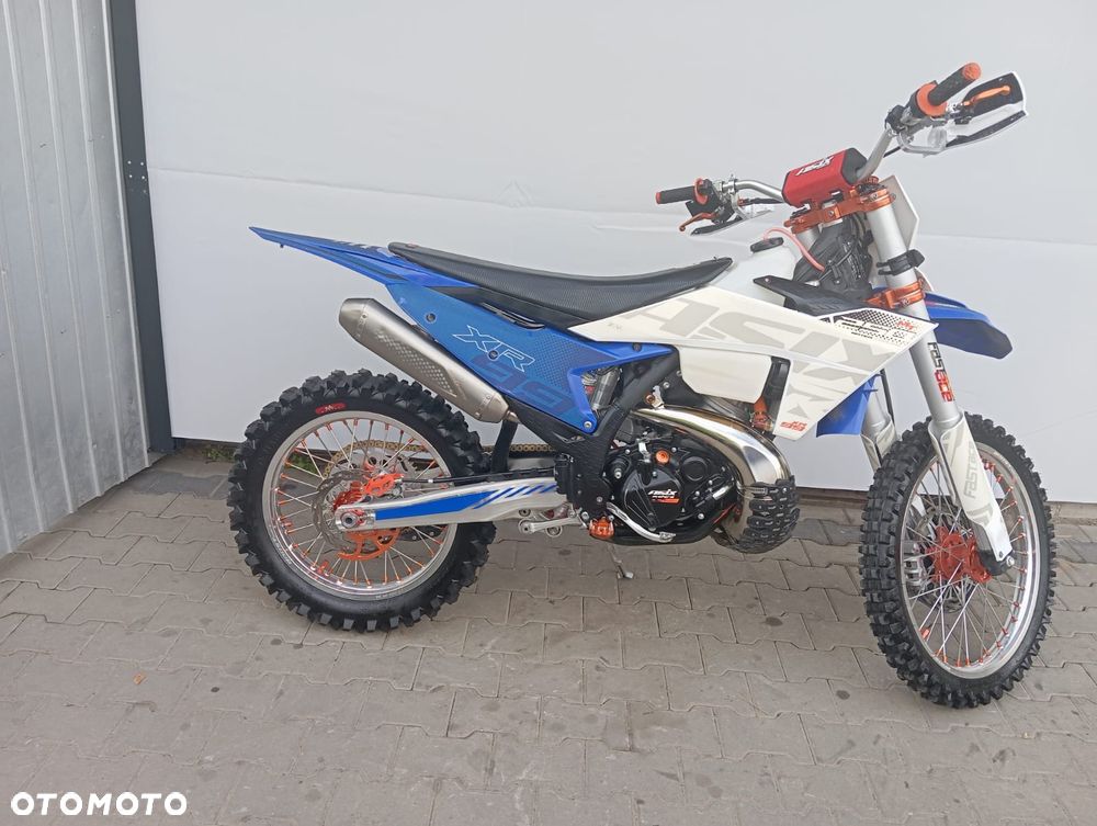 ASIX XR - 2