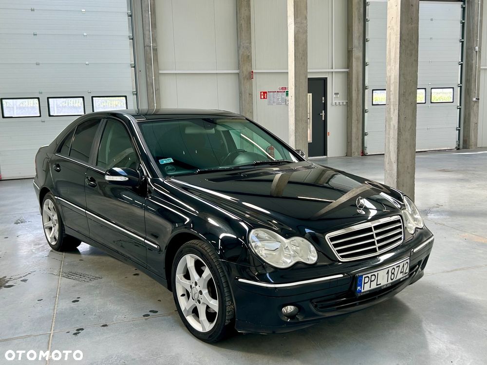 Mercedes-Benz Klasa C 180 Kompressor Avantgarde Sport Edition - 2