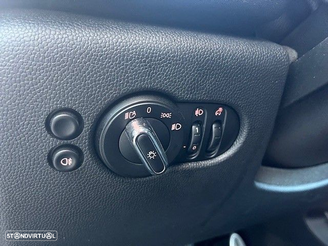 MINI 3 Portas John Cooper Works Plus Auto Desportiva - 20
