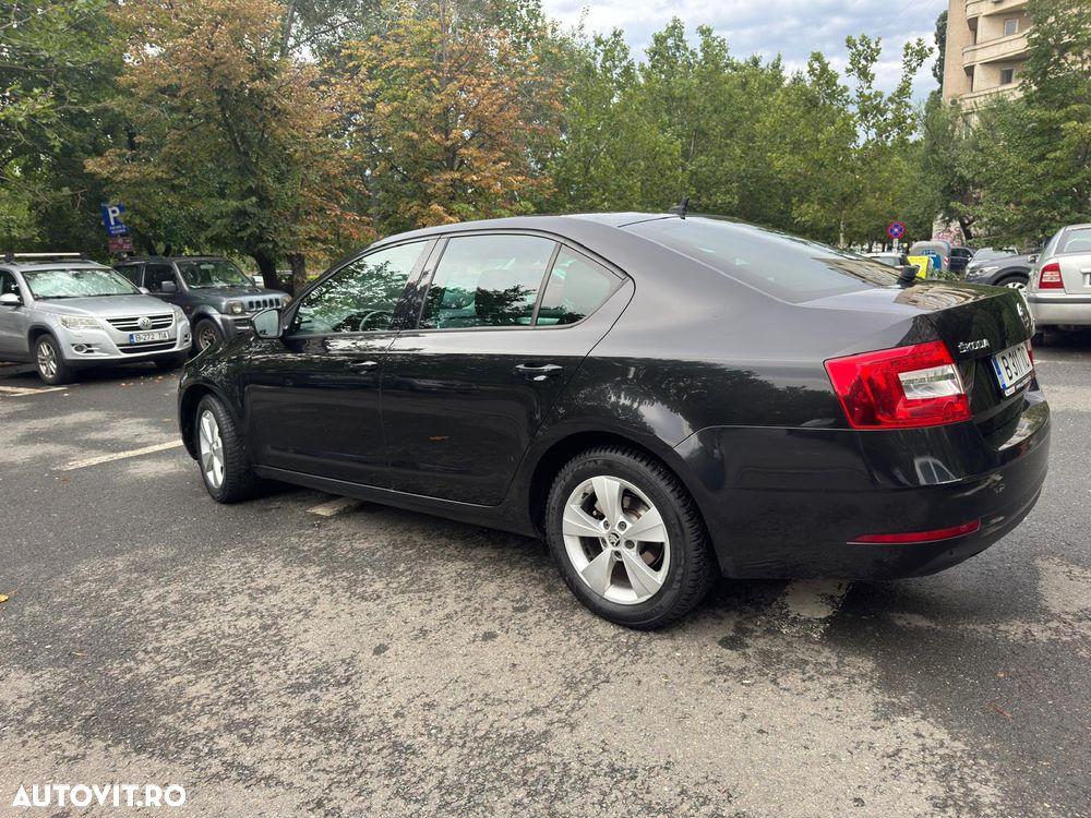 Skoda Octavia 1.6 TDI DSG Ambition - 17