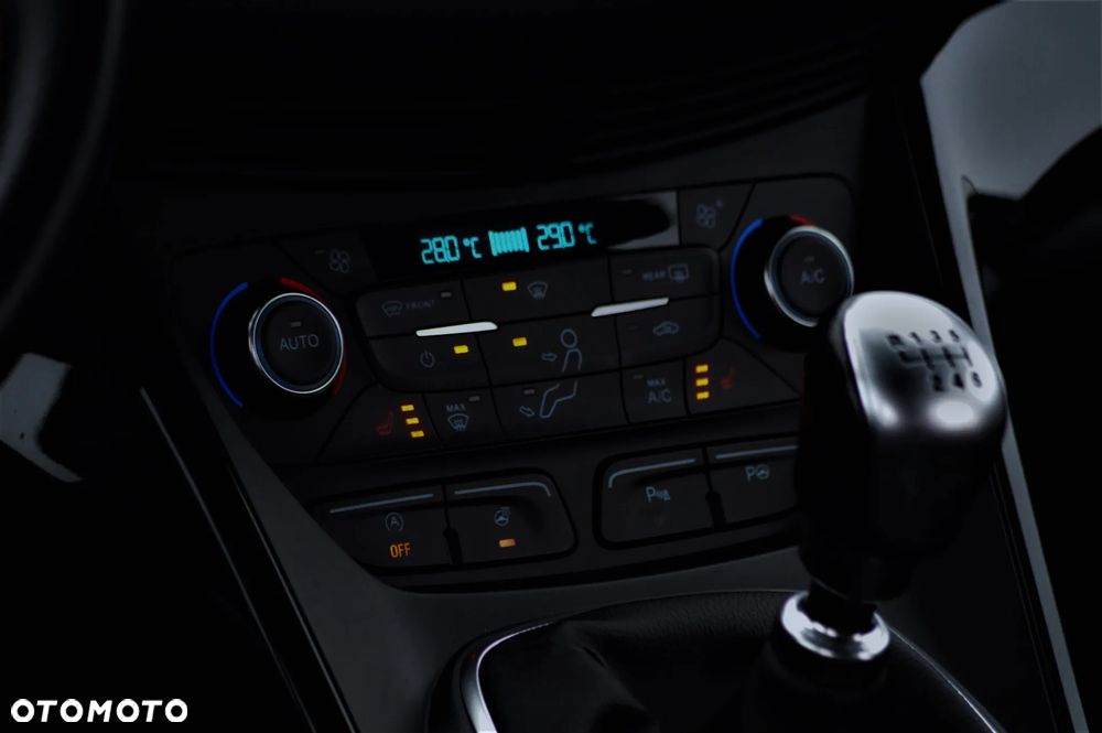 Ford Kuga - 39
