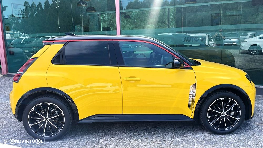 Renault 5 E-Tech 52 kWh Evolution Autonomia Conforto - 5