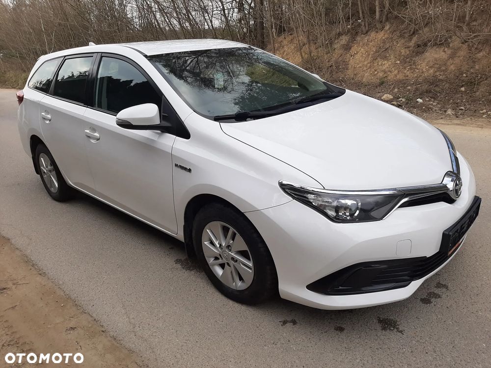 Toyota Auris Hybrid 135 Active - 1