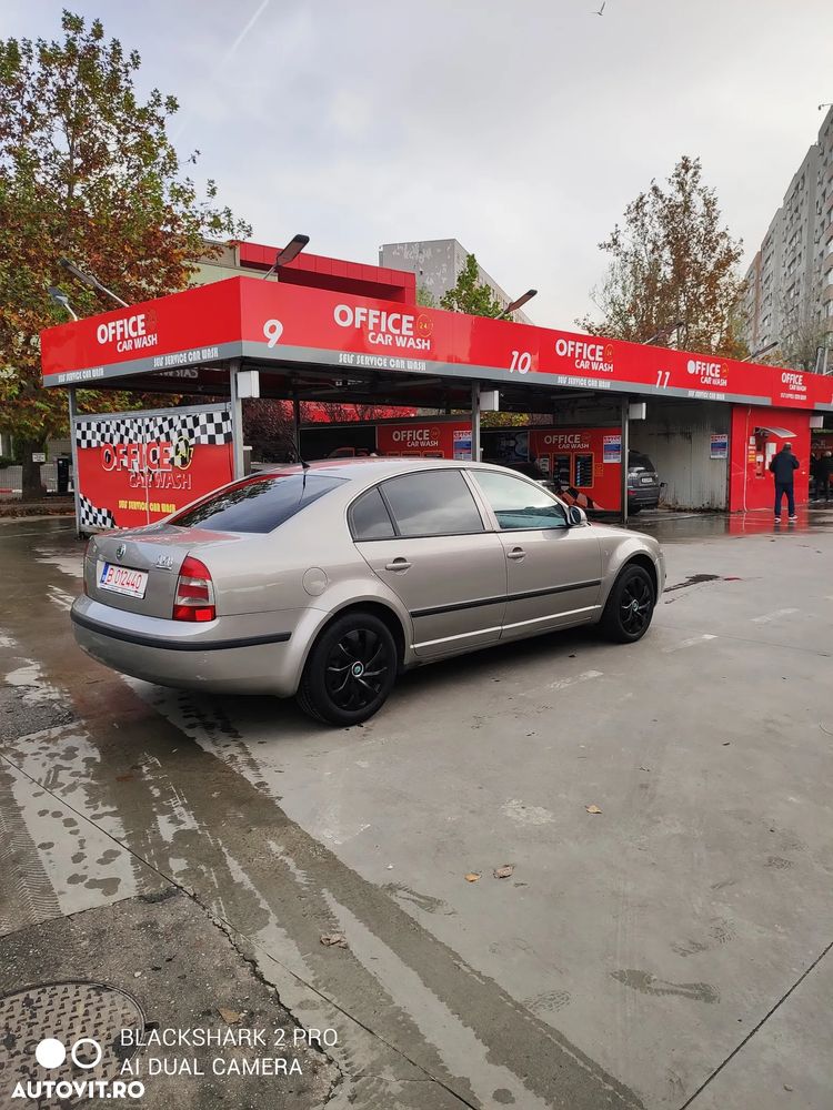 Skoda Superb 1,9 TDI Exclusive - 11