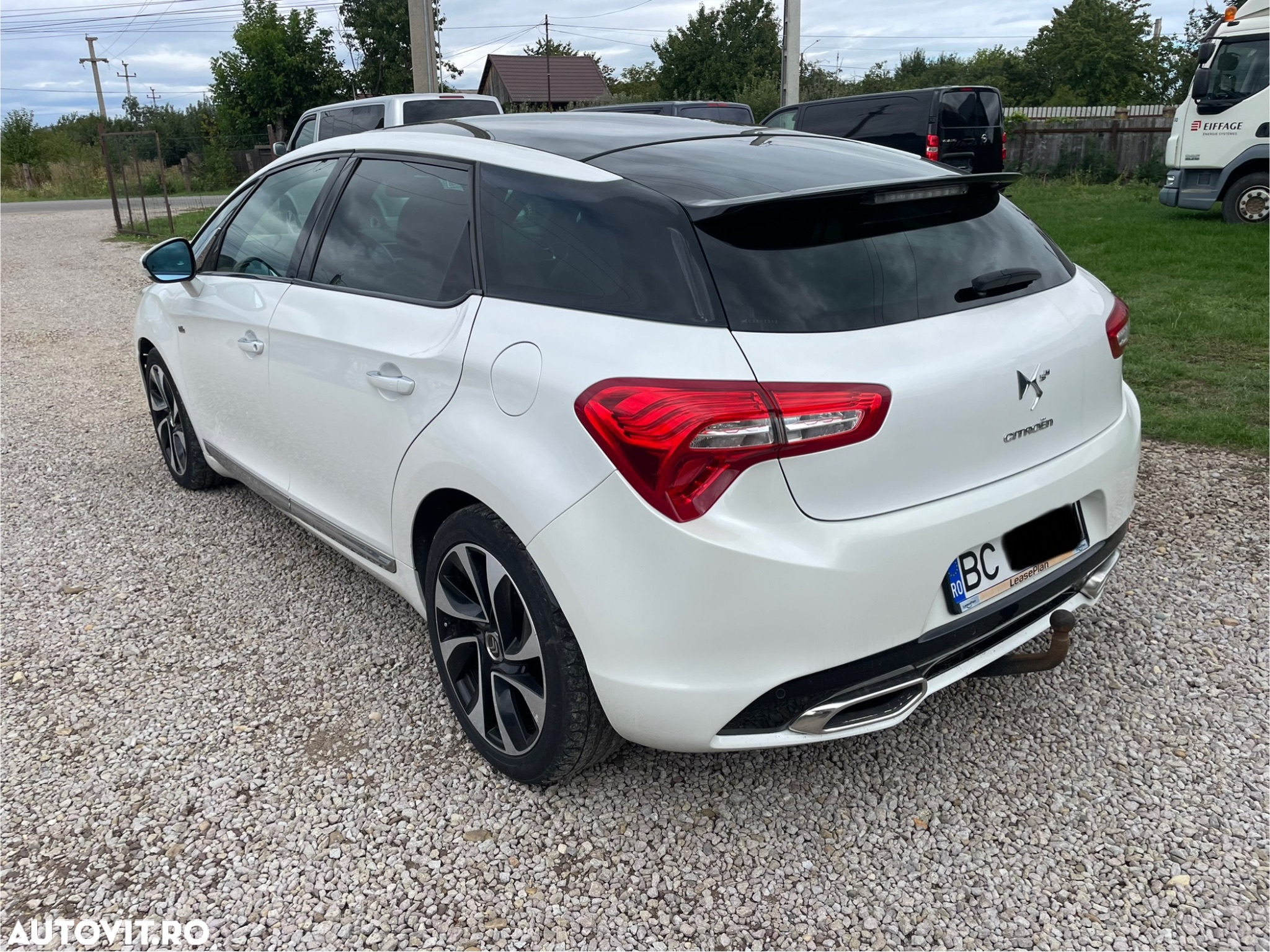 Citroën DS5 Hybrid4 EGS6 SportChic - 4