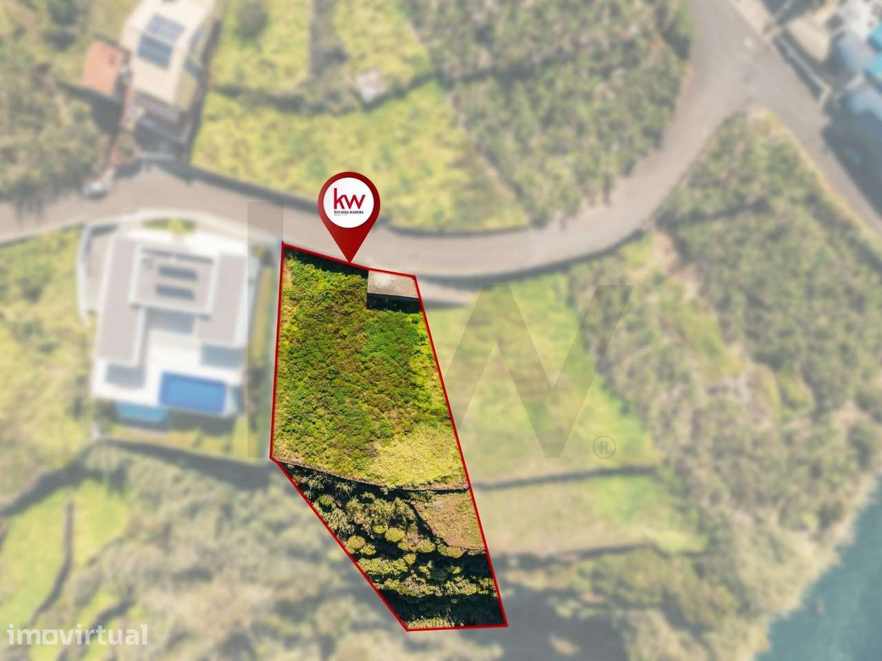 Terreno Urbano na Calheta com 1875m com Projeto aprovado - Grande imagem: 3/27