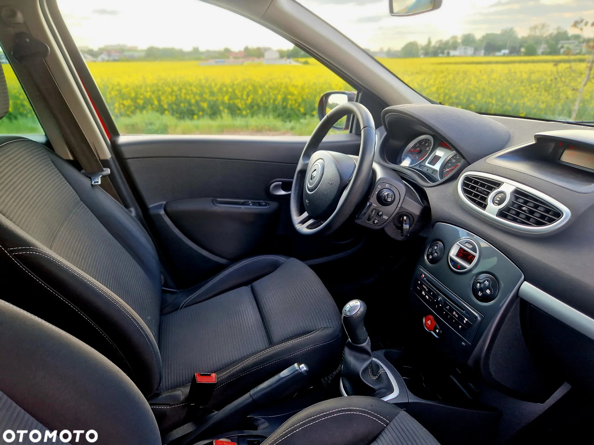 Renault Clio - 23