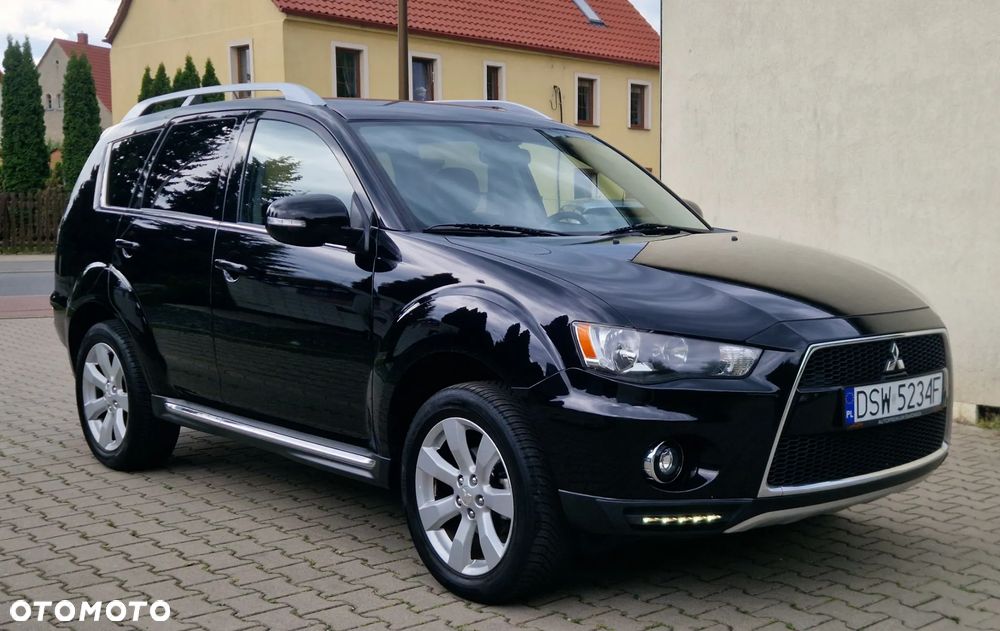 Mitsubishi Outlander 2.0 Intense + 2WD EU5 - 2
