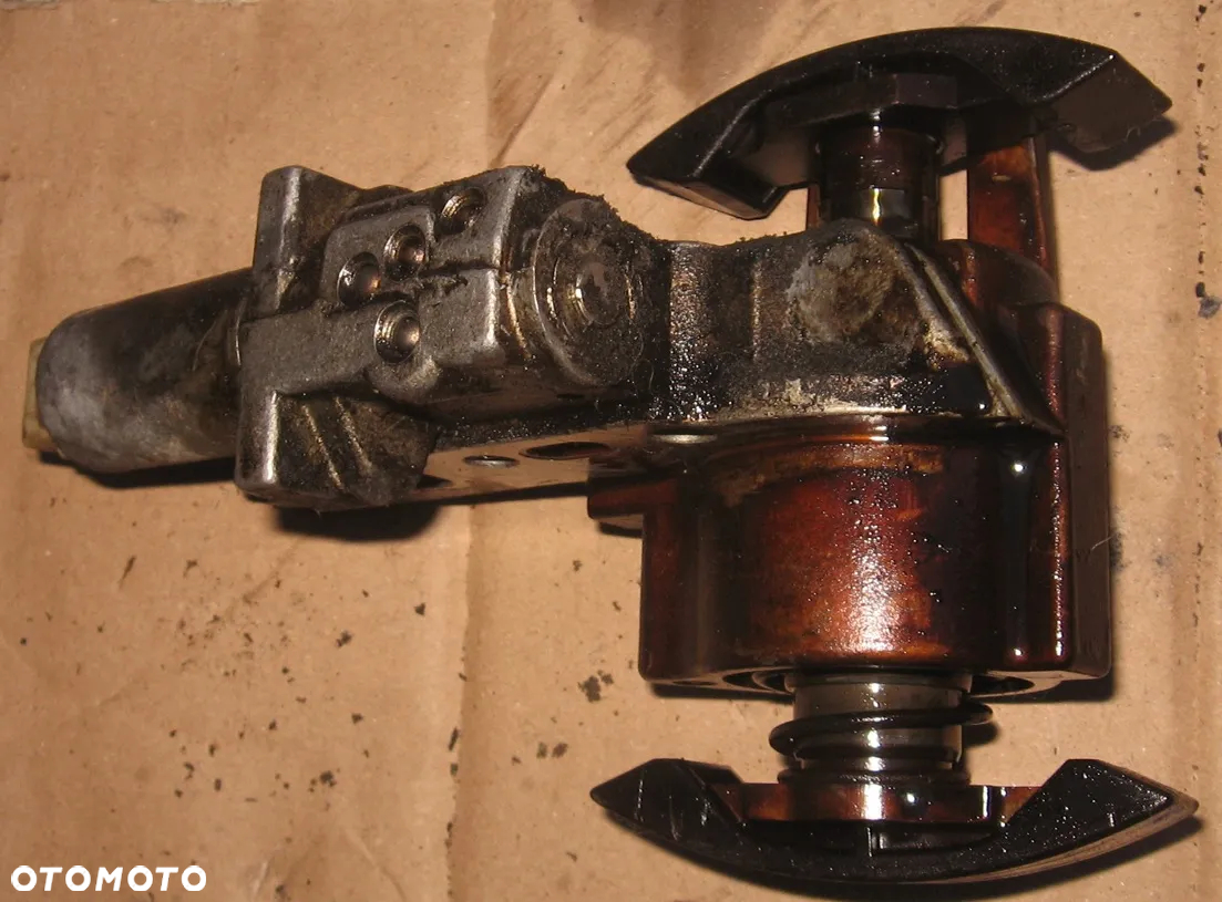 napinacz łańcucha rozrządu AUDI A4 B5 1.8 5V 20V PASSAT B5 - 3