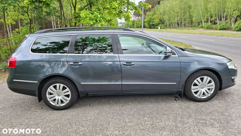 Volkswagen Passat 2.0 TDI Comfortline DSG - 5