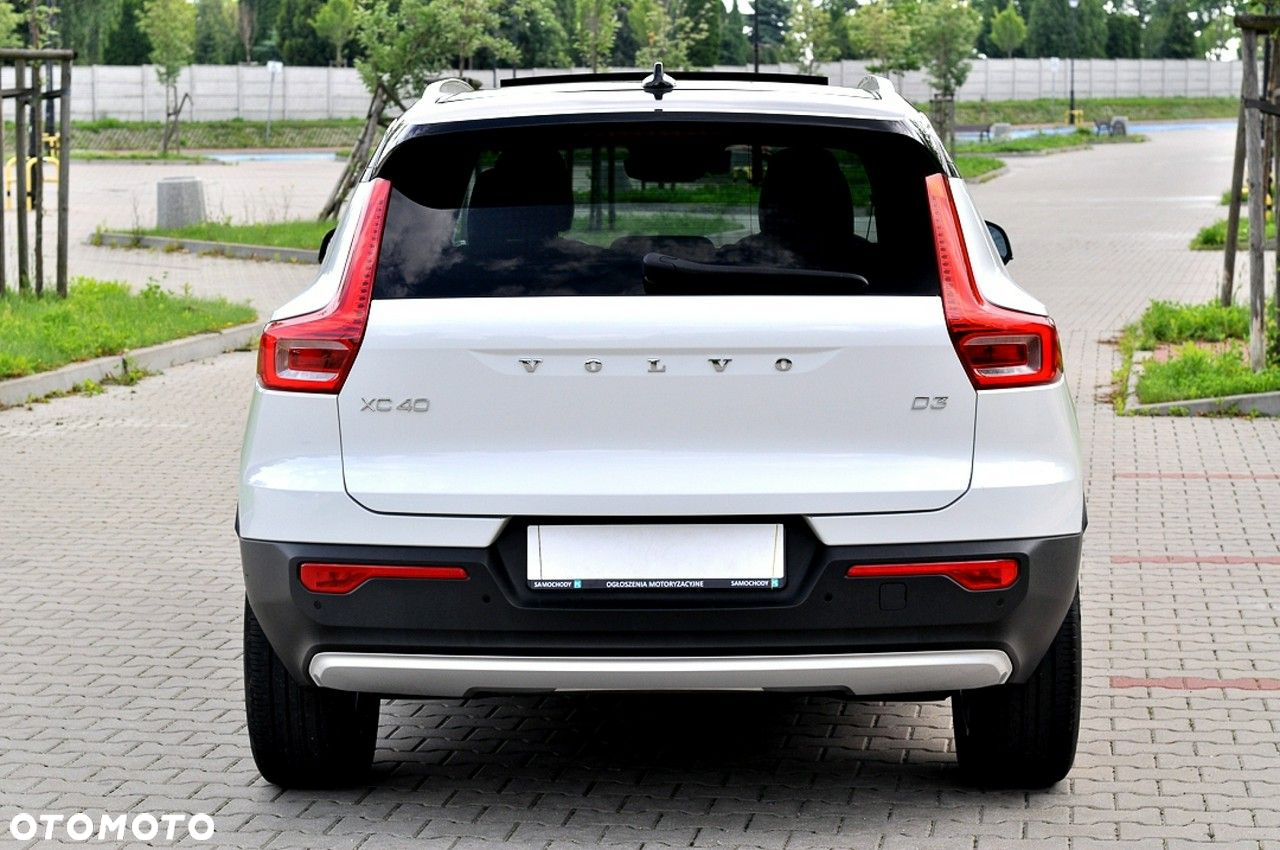 Volvo XC 40 D3 AWD Momentum - 37