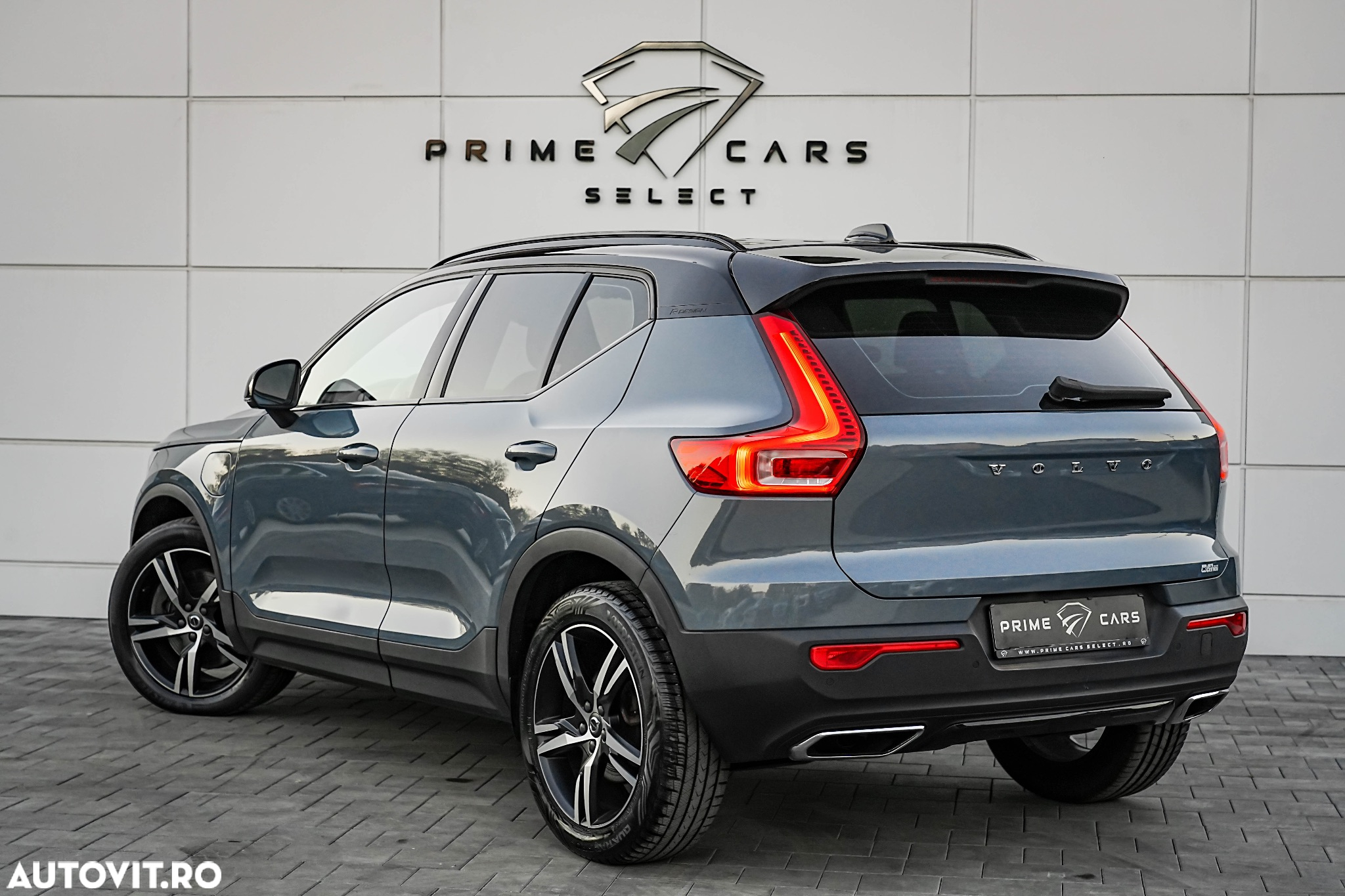 Volvo XC 40 Recharge T5 Twin Engine AT7 R-Design - 3
