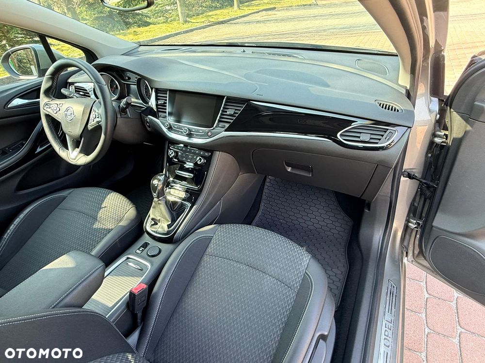 Opel Astra 1.6 BiTrb D (CDTI) Start/Stop Innovation - 14