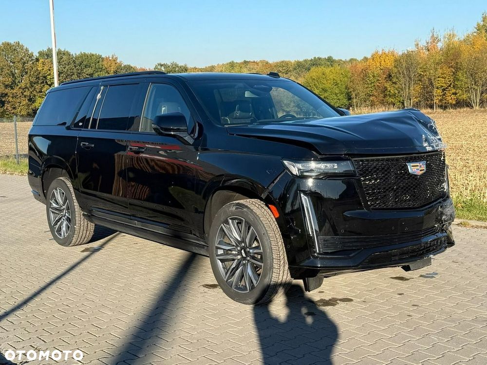 Cadillac Escalade - 7