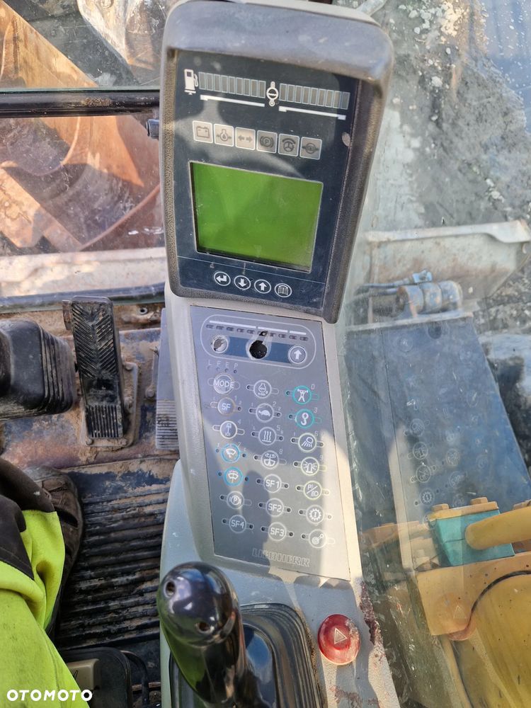 Liebherr 904 - 8