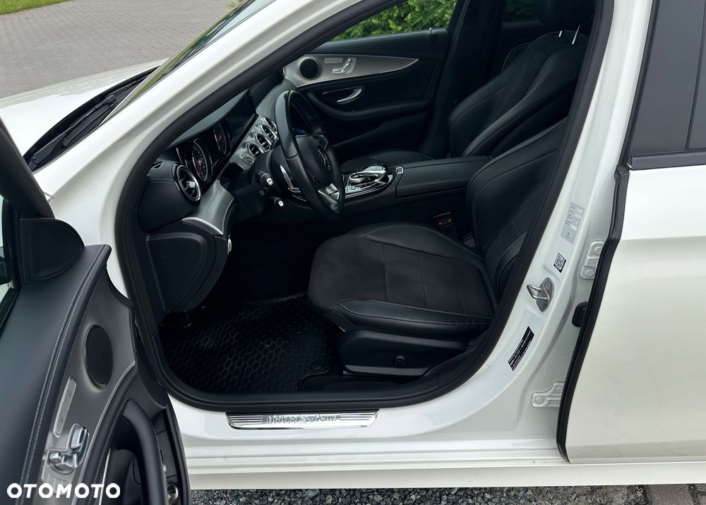 Mercedes-Benz Klasa E 220 d AMG - 34