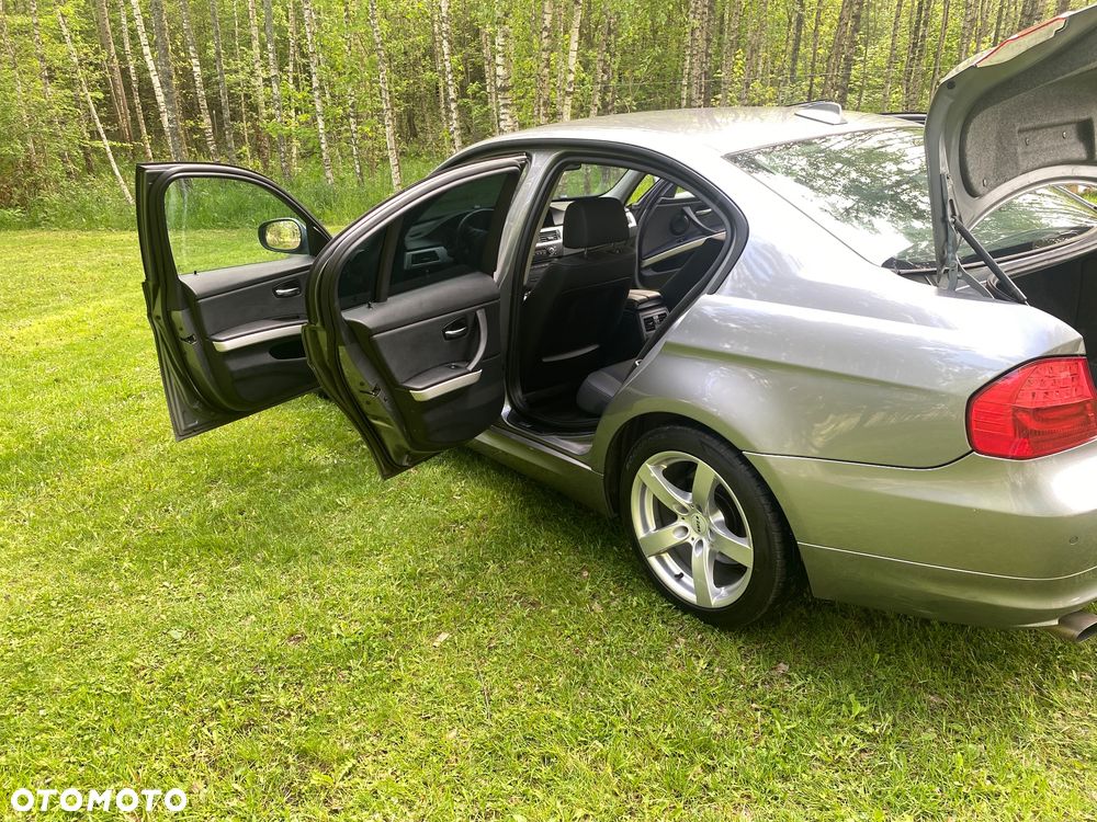 BMW Seria 3 320d - 15