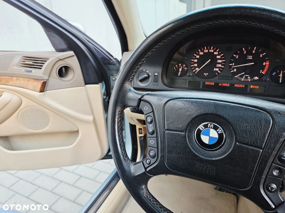 BMW Seria 5 - 25