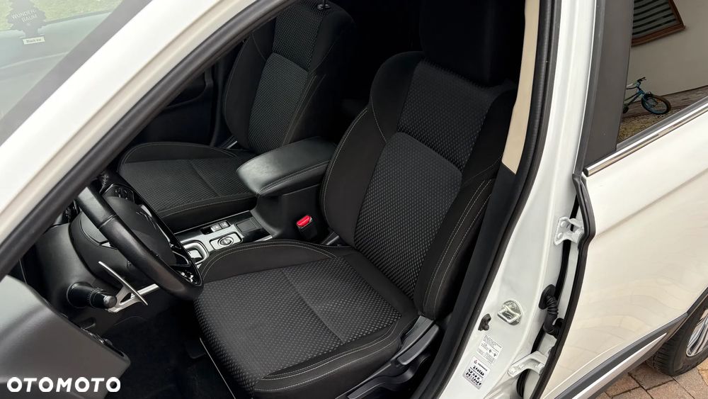 Mitsubishi Outlander 2.0 Intense 4WD CVT - 6