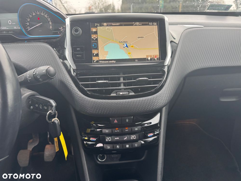 Peugeot 2008 1.2 Pure Tech GPF Allure S&S - 15