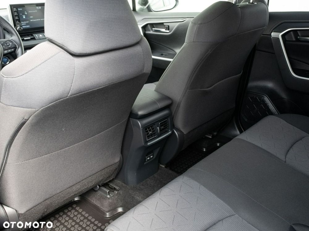 Toyota RAV4 - 23