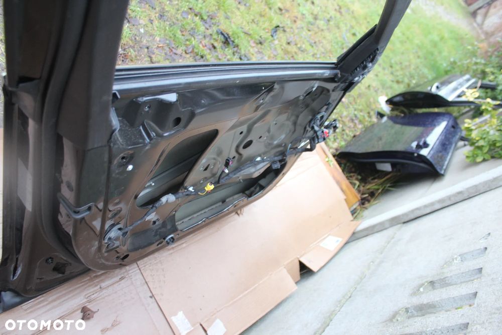 DRZWI LEWE PRZEDNIE AUDI A6 C7 LY9T 2016 - 18