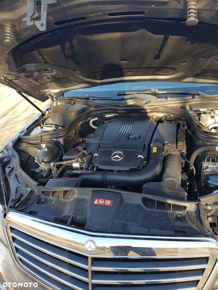 Mercedes-Benz Klasa E 200 CGI BlueEFFICIENCY Automatik - 7