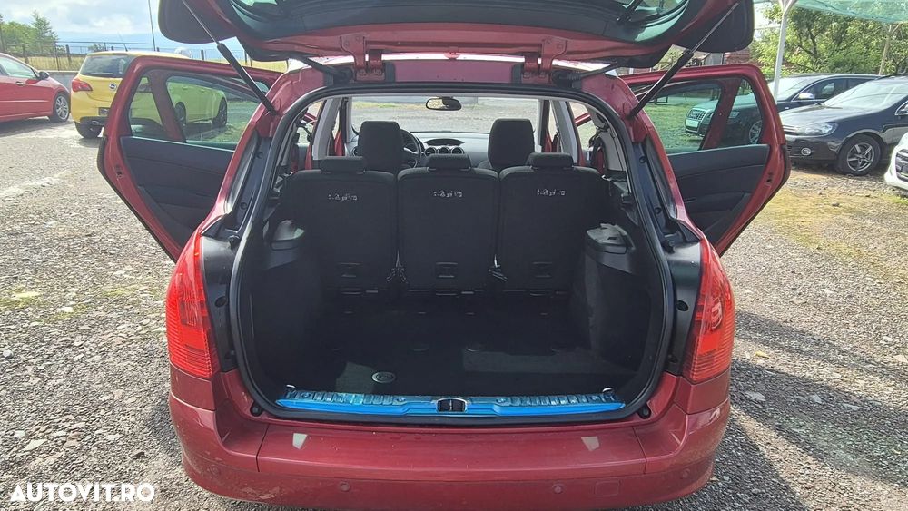 Peugeot 308 HDi FAP 110 Family - 11