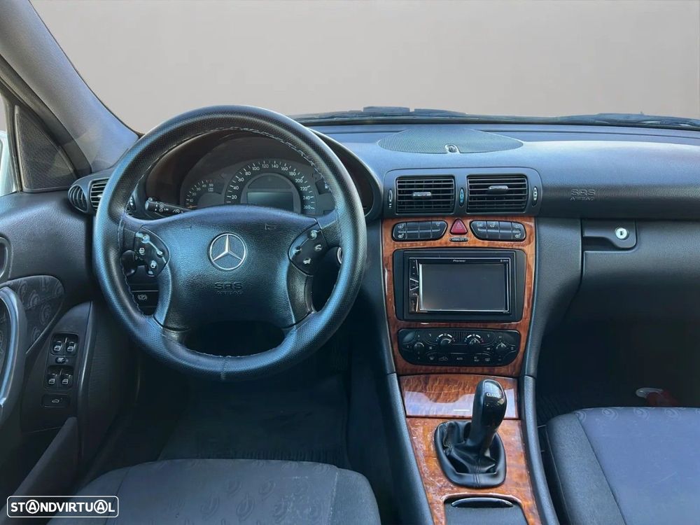 Mercedes-Benz C 220 - 14