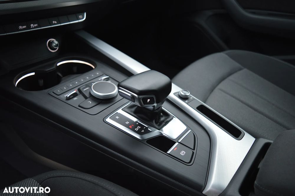 Audi A4 2.0 TDI S tronic - 31