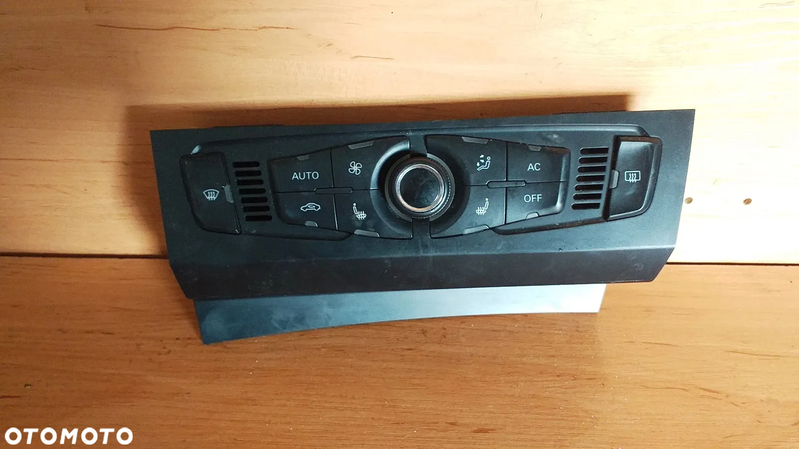 Panel klimatyzacji Audi A4 B8  8T1820043AN 8T1820043AA - 4