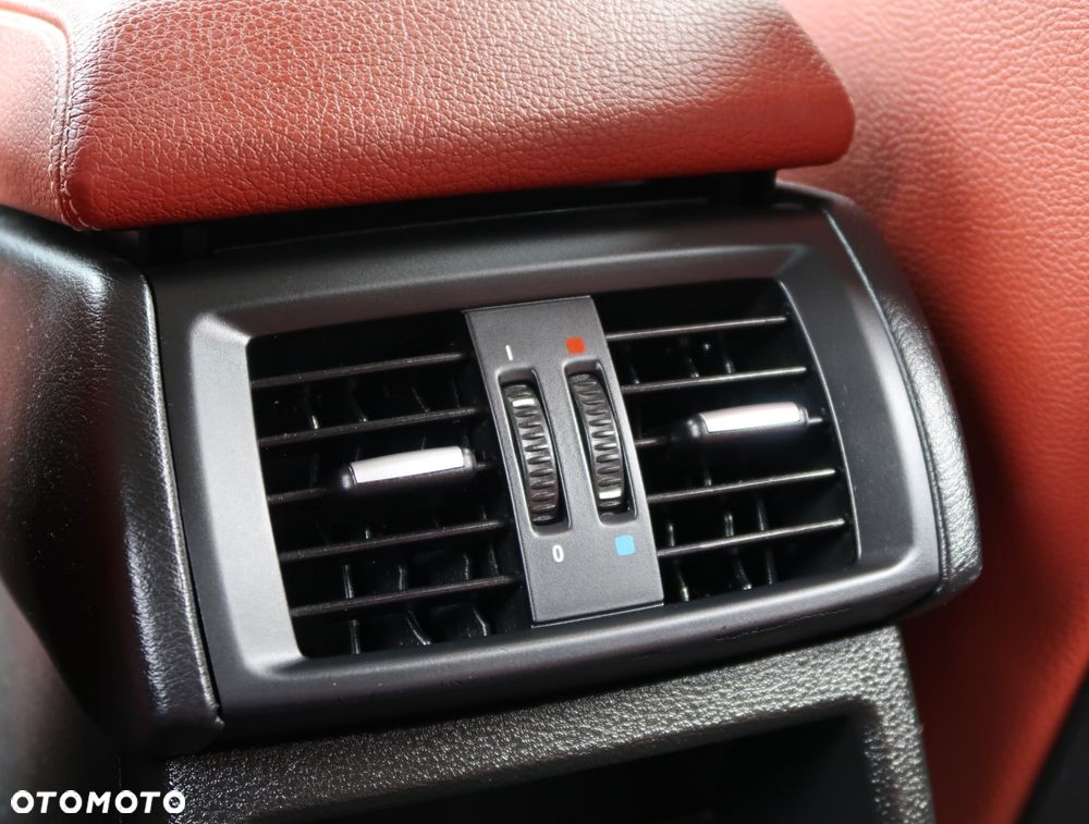 BMW X3 35d xDrive - 28