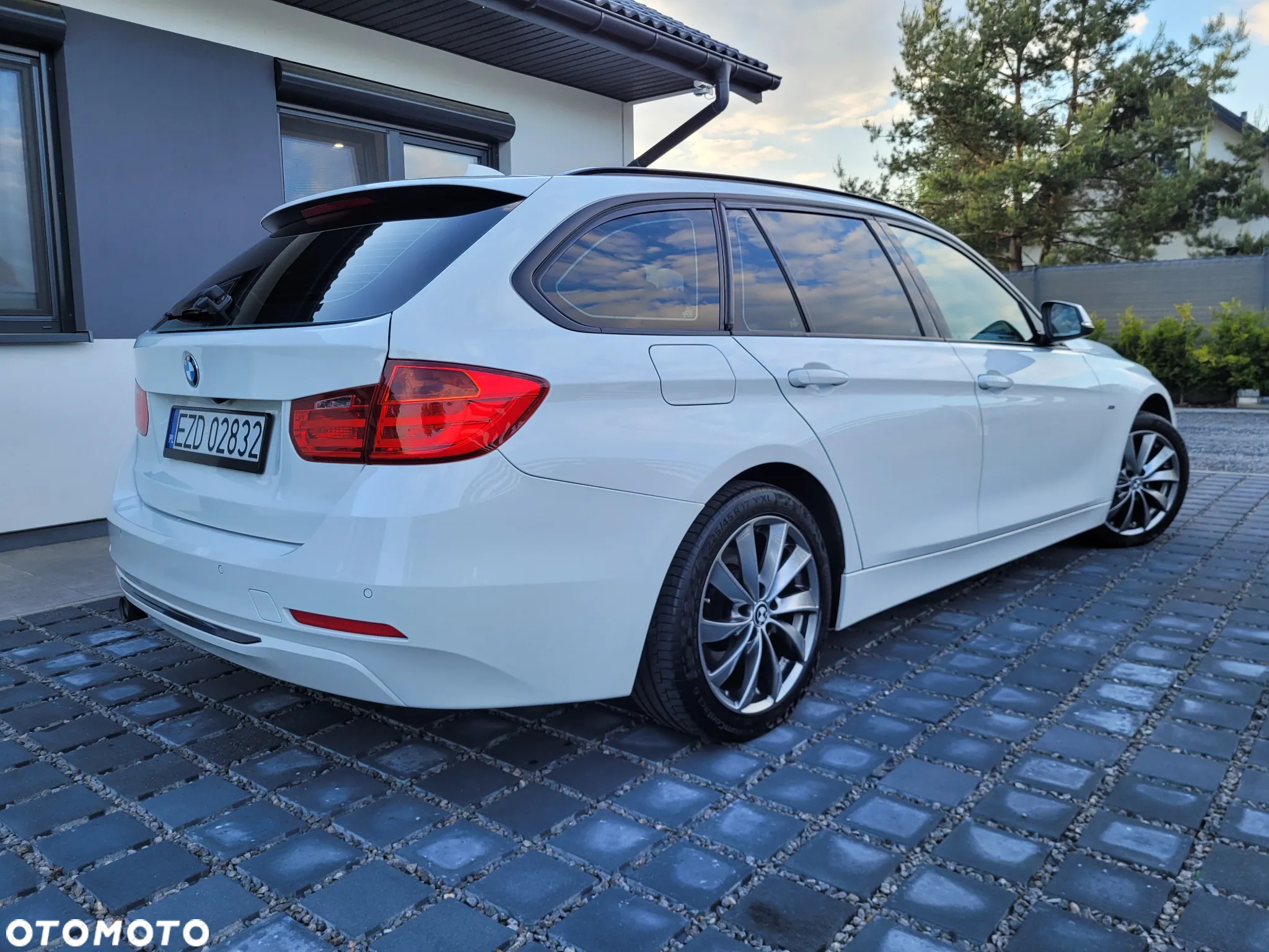 BMW Seria 3 320d Touring Sport-Aut Sport Line - 5