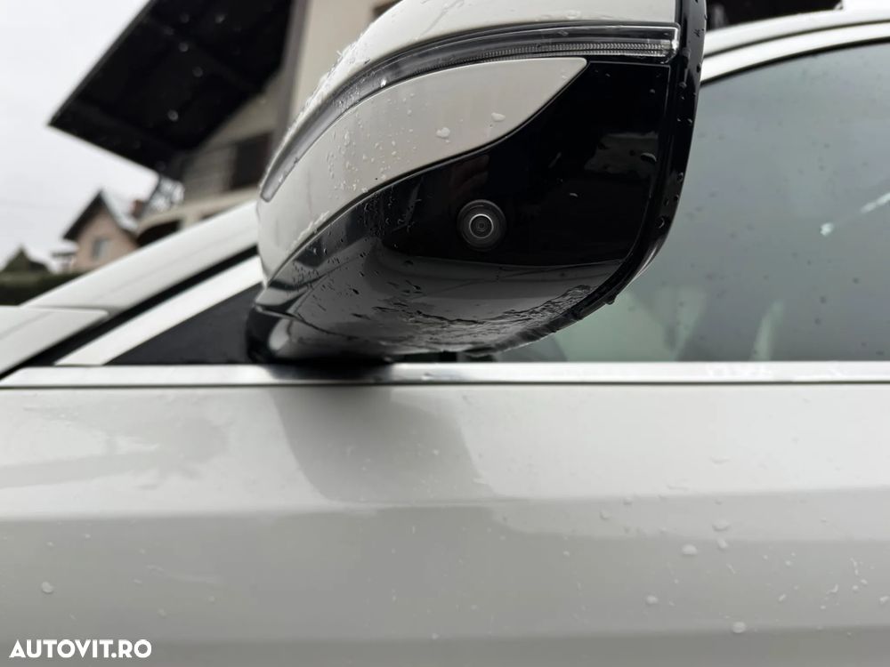 BMW Seria 5 530i xDrive Aut. Sport Line - 13