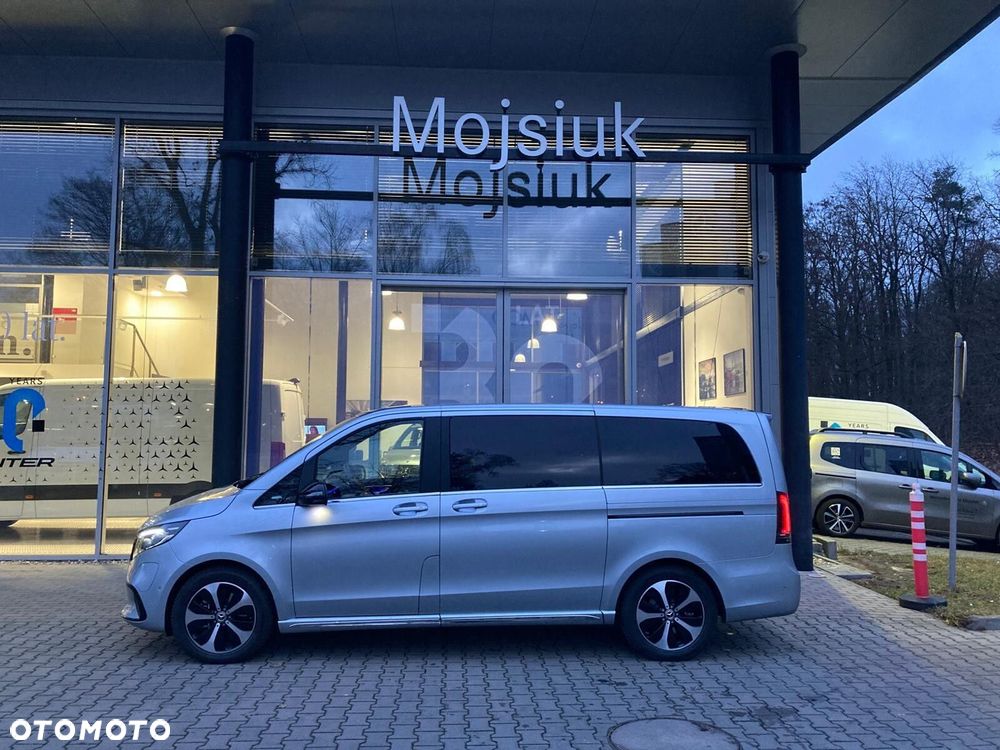 Mercedes-Benz EQV - 8